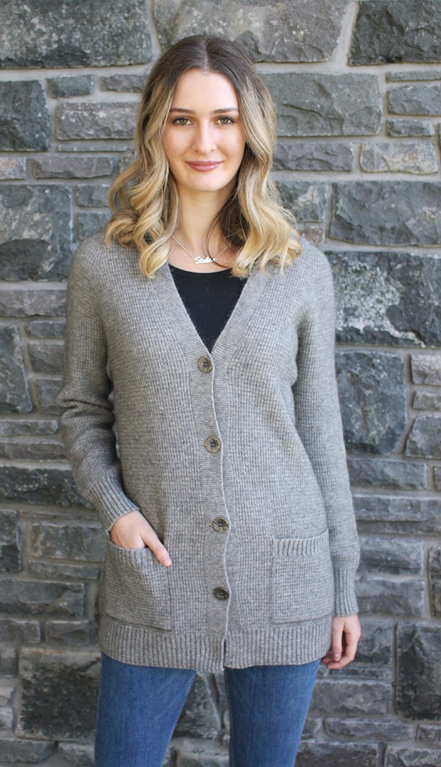 gallery image of Ruby Cardi